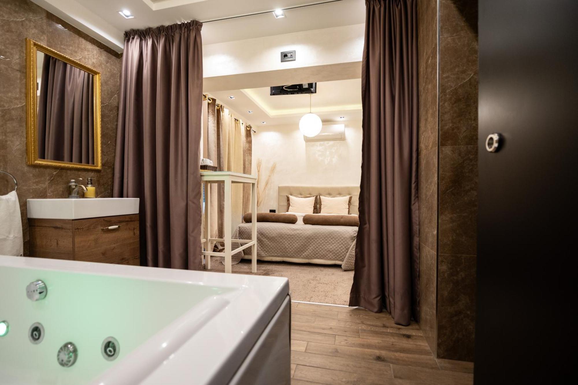 Central Business Apartments Jacuzzi Beograd Eksteriør billede