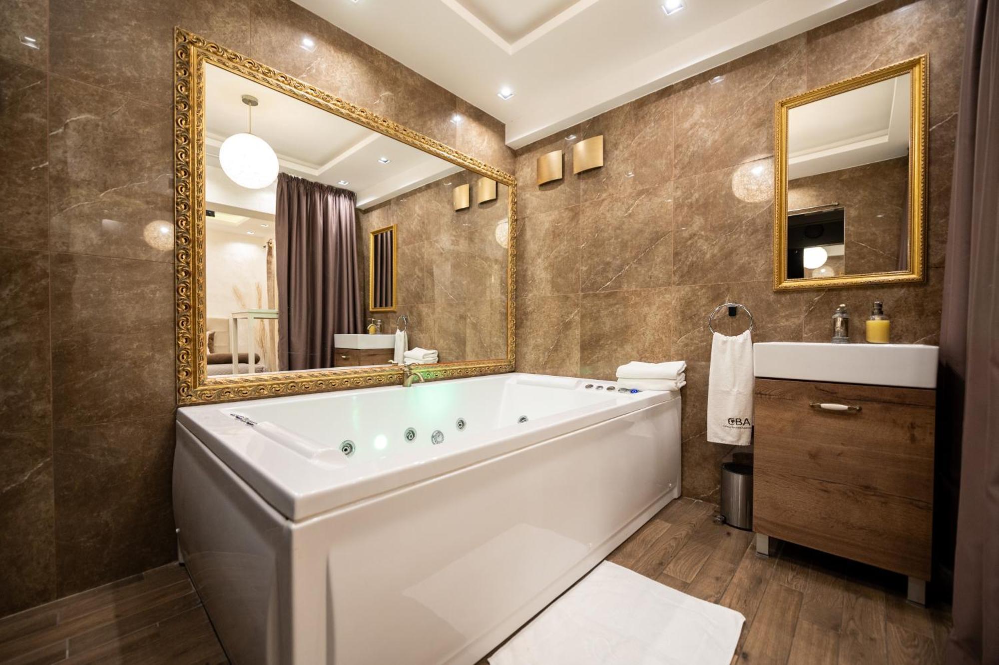 Central Business Apartments Jacuzzi Beograd Eksteriør billede