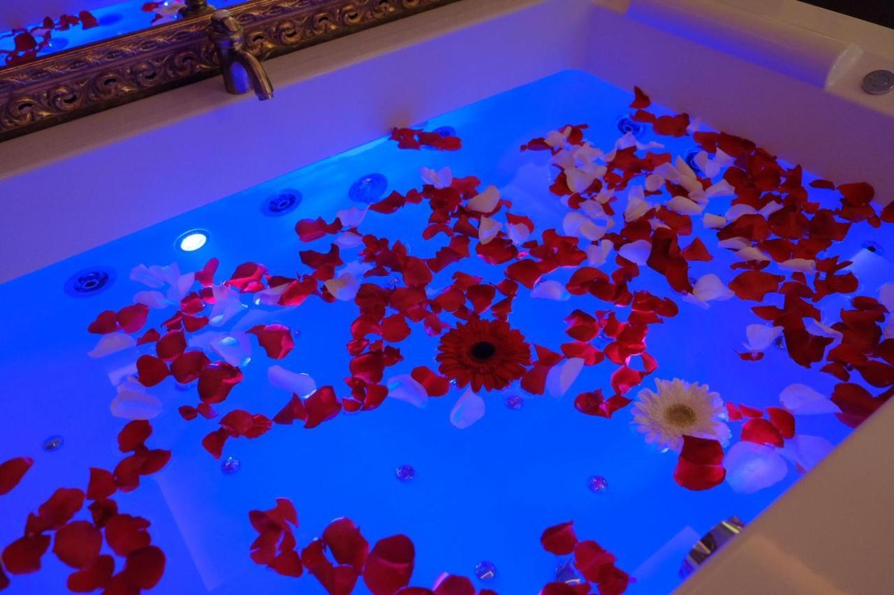 Central Business Apartments Jacuzzi Beograd Eksteriør billede
