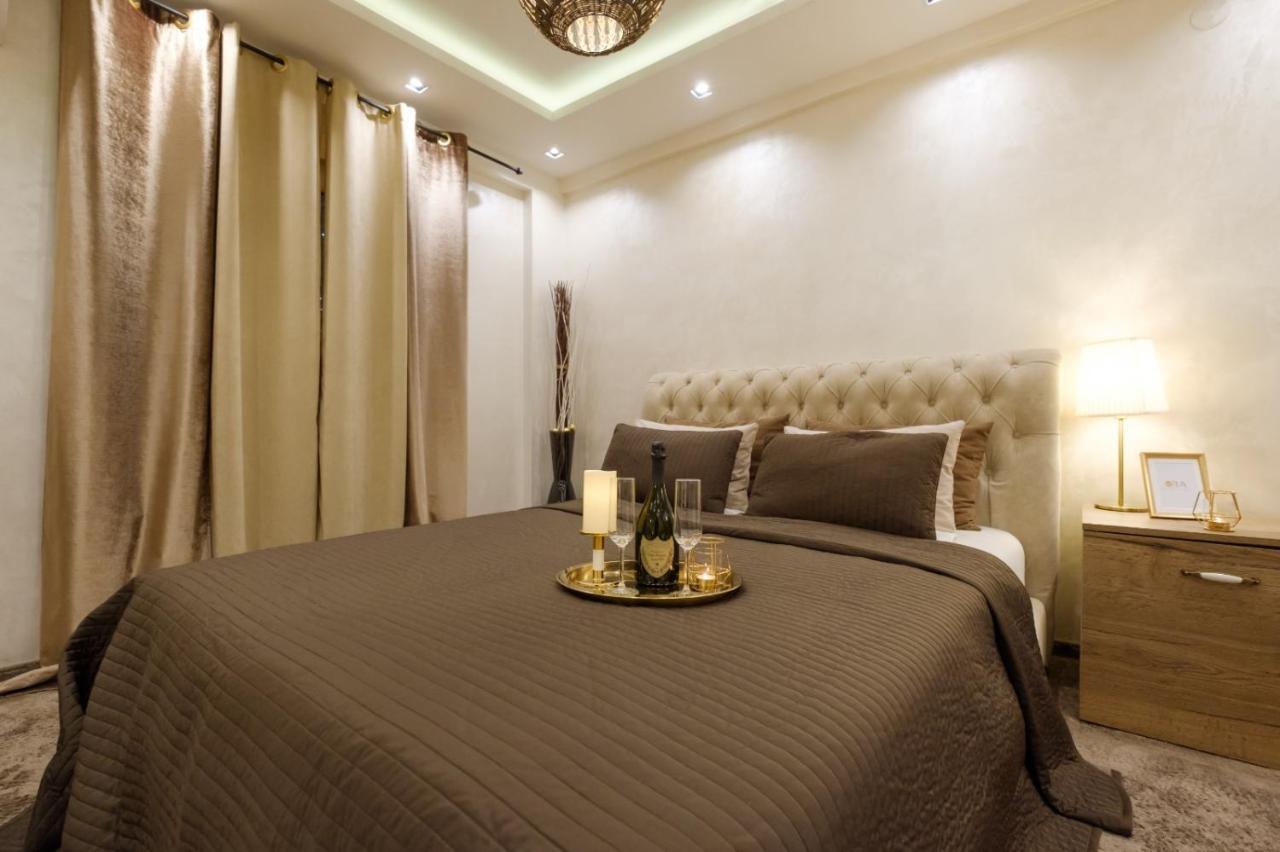 Central Business Apartments Jacuzzi Beograd Eksteriør billede