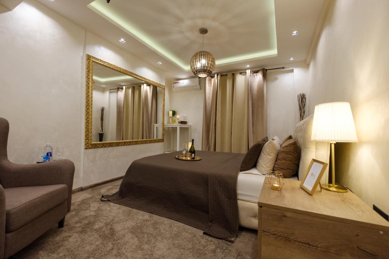 Central Business Apartments Jacuzzi Beograd Eksteriør billede